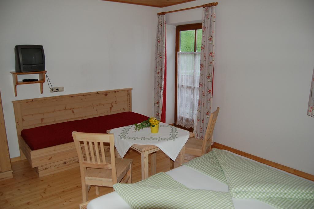 Grossberghof Villa Taxenbach Rum bild